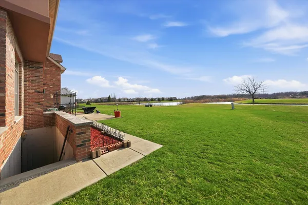 $434,900 | 39 Odyssey Drive, Tinley Park, IL 60477