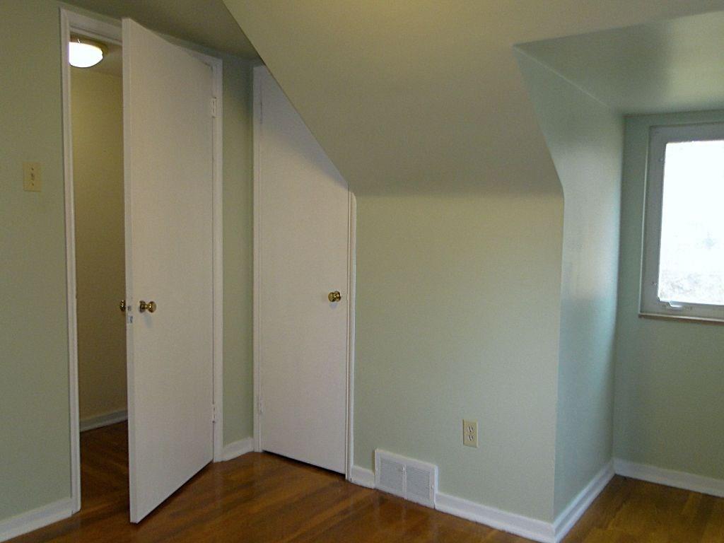 4822 Baptist Road Whitehall, PA 15227 - Photo 16 of 25 Gallery Image 16