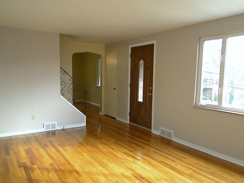 4822 Baptist Road Whitehall, PA 15227 - Photo 4 of 25 Gallery Image 4