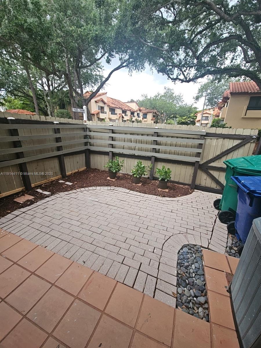 7870 Southwest 102nd Lane Miami, FL 33156 - Photo 14 of 41 a view of outdoor space with garden