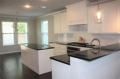 $1,295,000 | 2609 McCart Avenue, Fort Worth, TX 76110