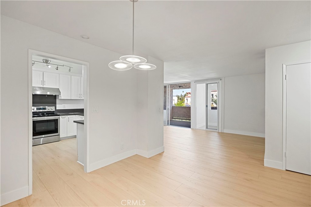 125 Allen, Unit 306 Pasadena, CA 91106 - Photo 15 of 32