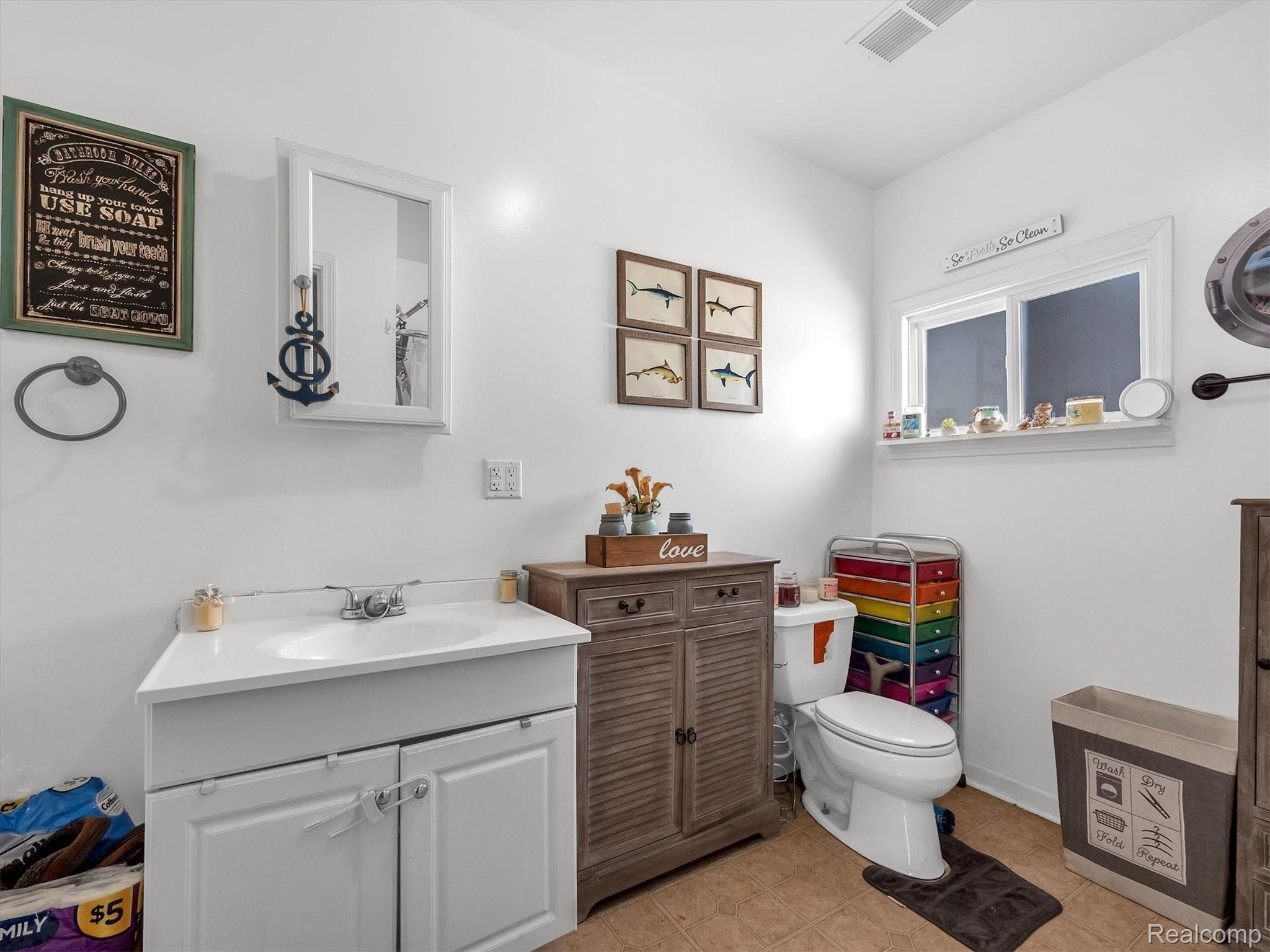 12743 Meigs Street Carleton, MI 48117 - Photo 23 of 31 23-12743-Meigs-St-WindowStill-Real-Estate-Photography-23.jpg