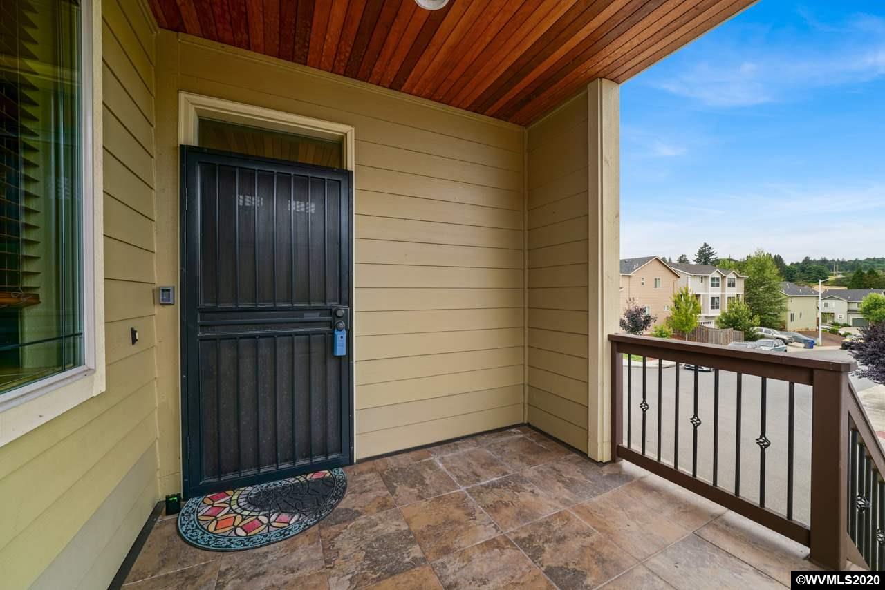 808 Crouchen Street Northwest Salem, OR 97304 - Photo 5 of 37