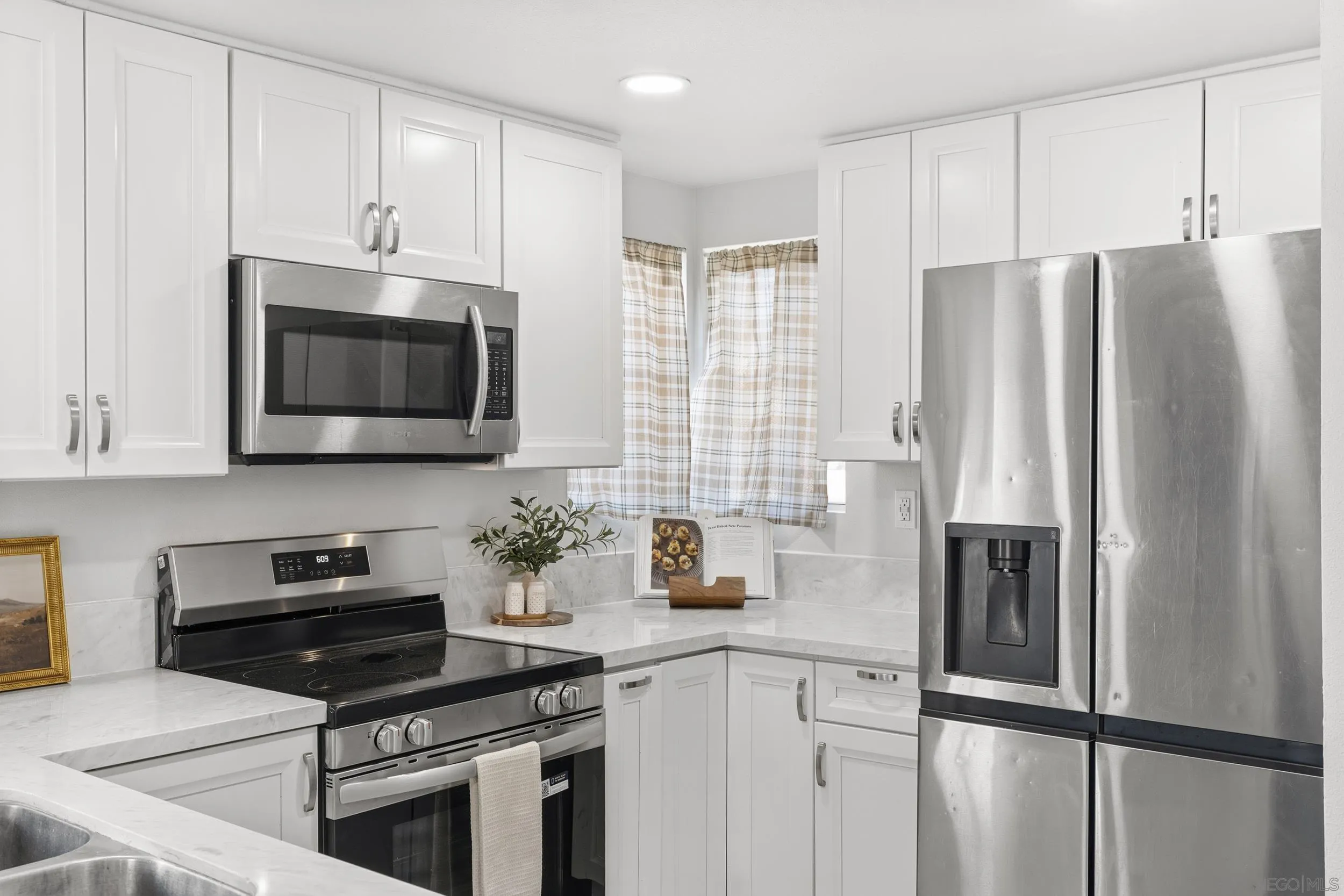 8941 Arlingdale Way Spring Valley, CA 91977 - Photo 12 of 38