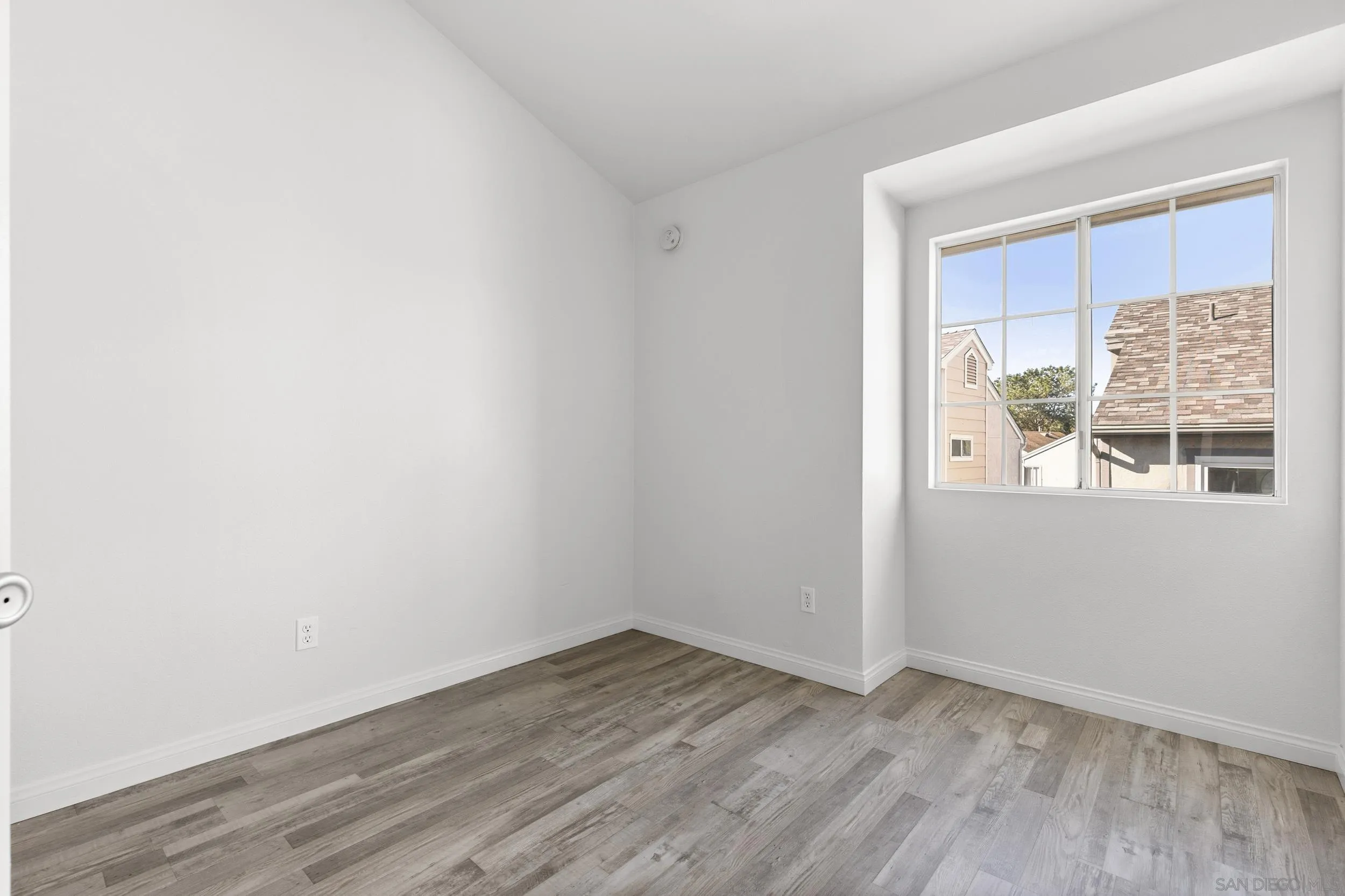 8941 Arlingdale Way Spring Valley, CA 91977 - Photo 5 of 38