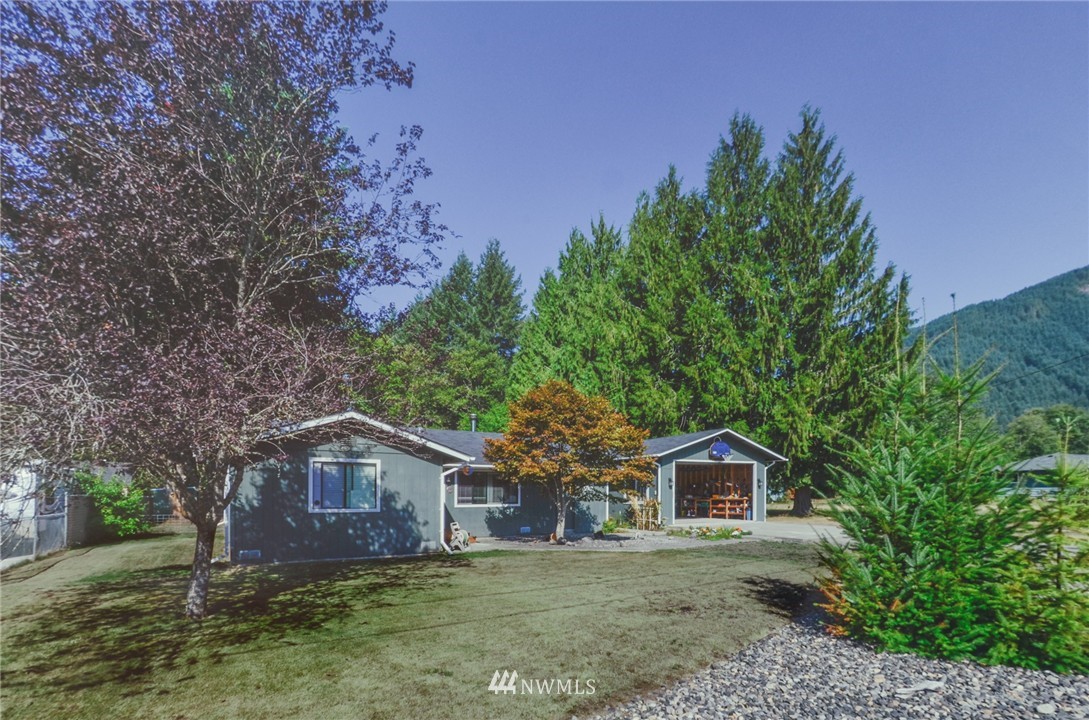 353 Kosmos Lane Morton, WA 98356 - Photo 2 of 24 Gallery Image 2