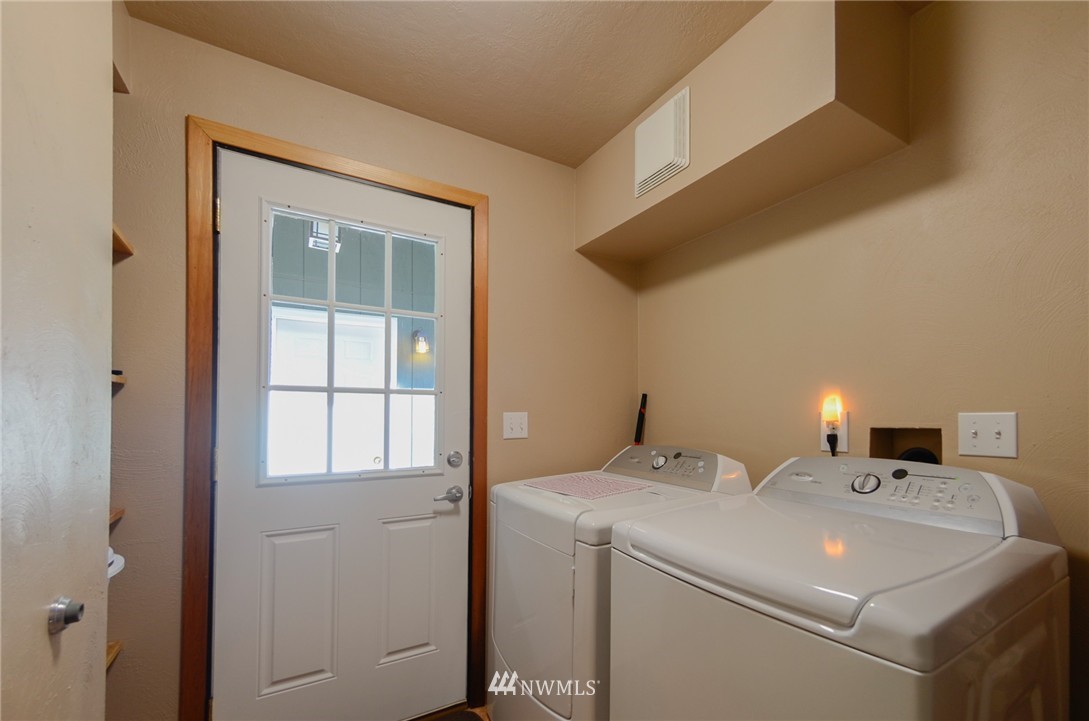 353 Kosmos Lane Morton, WA 98356 - Photo 12 of 24 Gallery Image 12