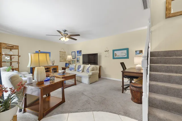 $360,000 | 110 North Delaware Boulevard, Unit 18A, Jupiter, FL 33458