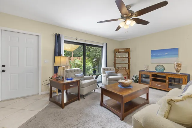 $360,000 | 110 North Delaware Boulevard, Unit 18A, Jupiter, FL 33458