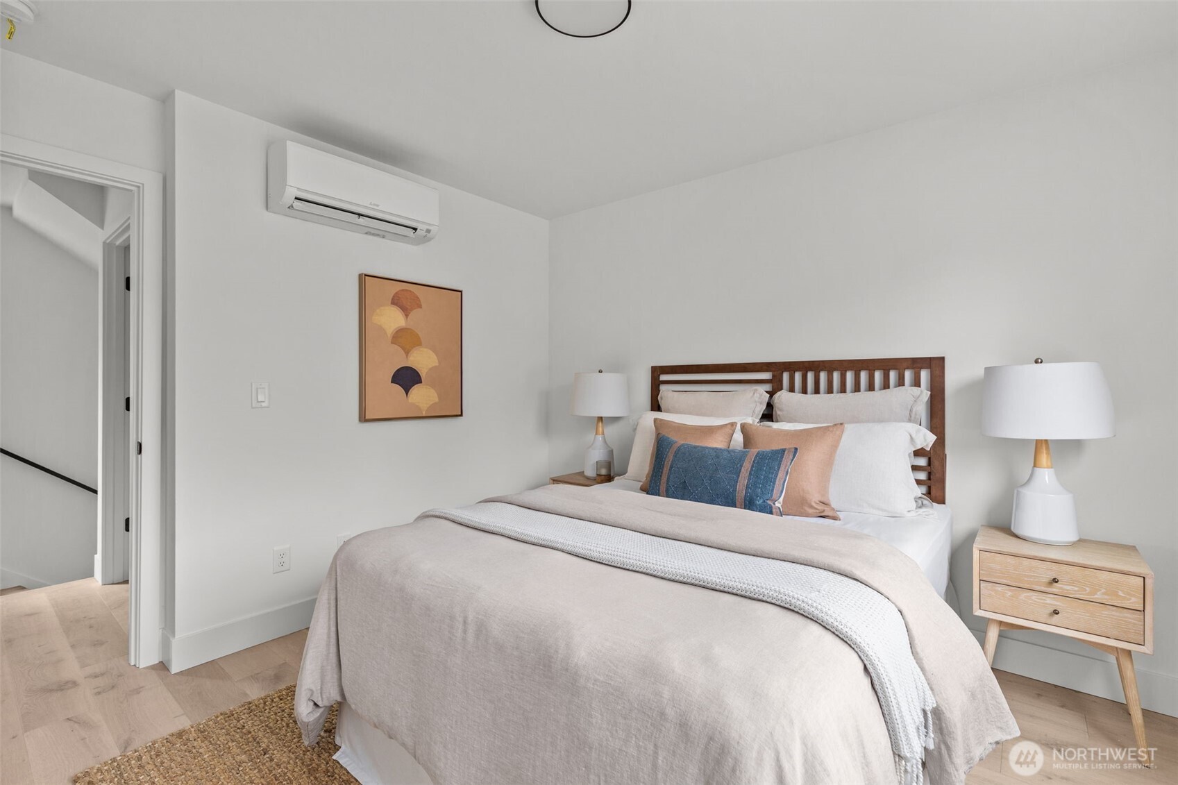 8405 42nd Avenue Southwest Seattle, WA 98136 - Photo 13 of 37