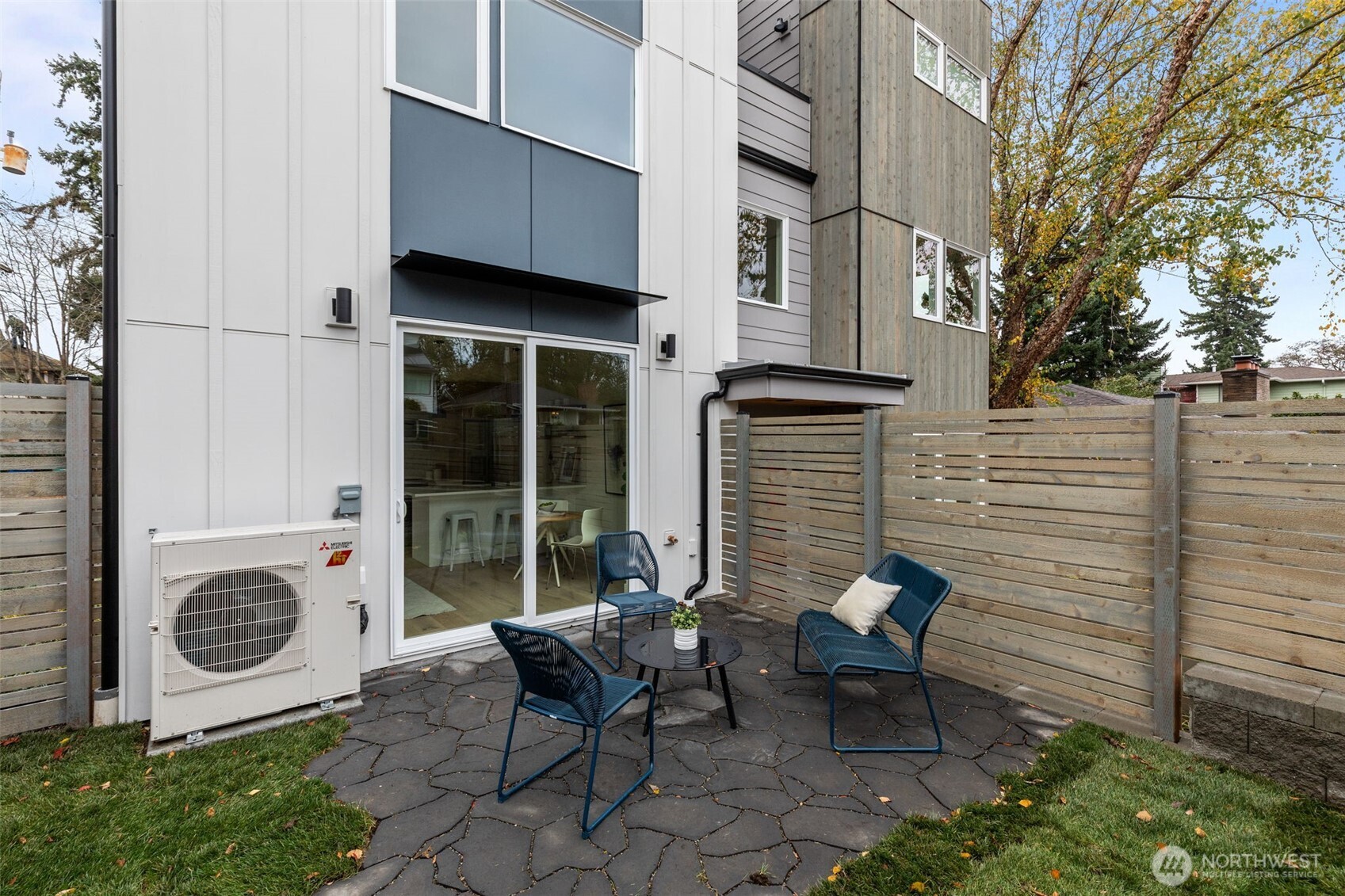 8405 42nd Avenue Southwest Seattle, WA 98136 - Photo 29 of 37