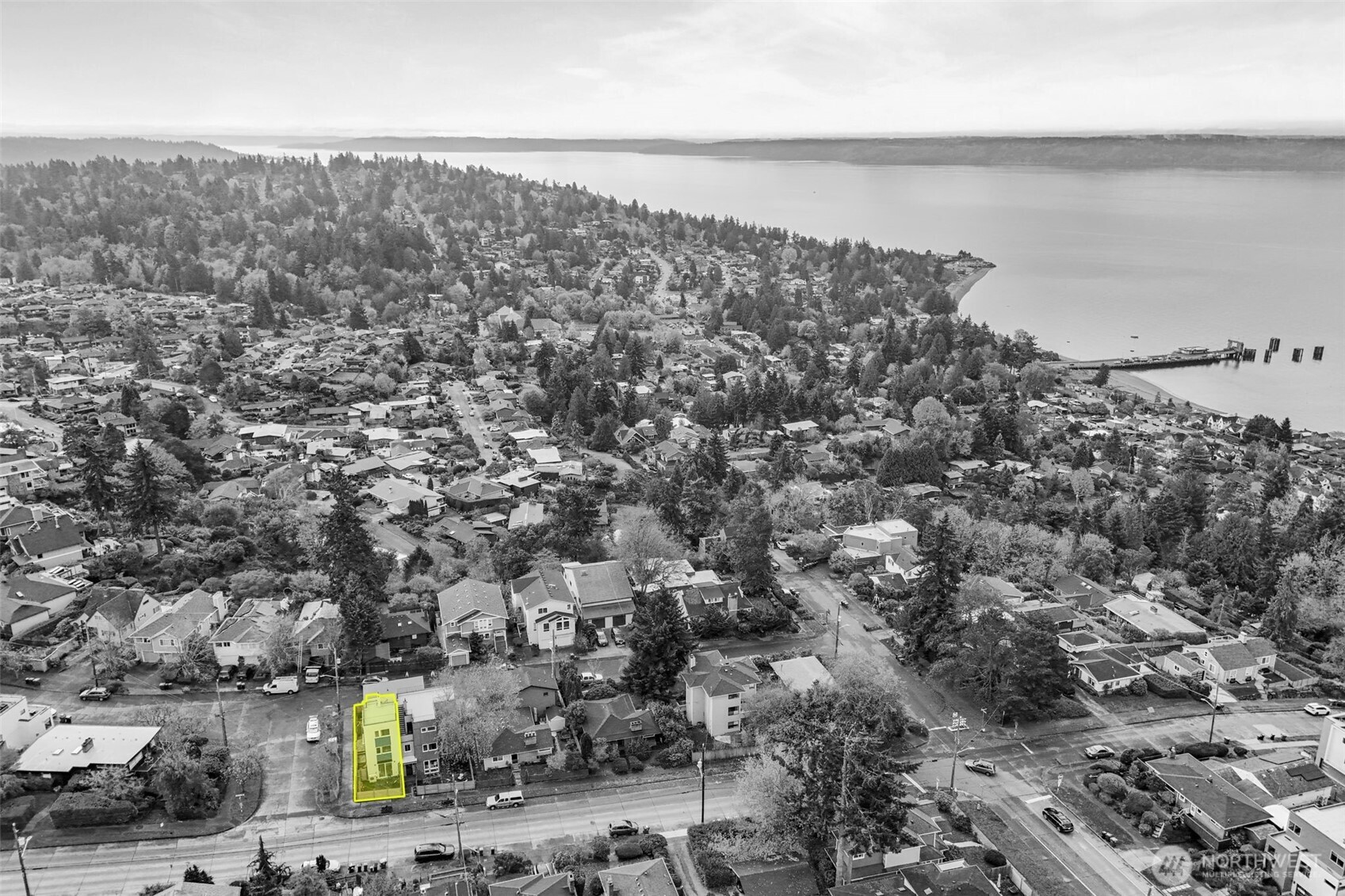 8405 42nd Avenue Southwest Seattle, WA 98136 - Photo 31 of 37