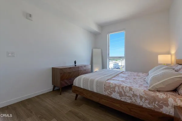 $2,400 | 18900 Parthenia Street, Unit 201, Northridge, CA 91324