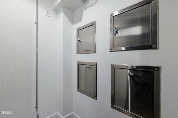 $2,400 | 18900 Parthenia Street, Unit 201, Northridge, CA 91324