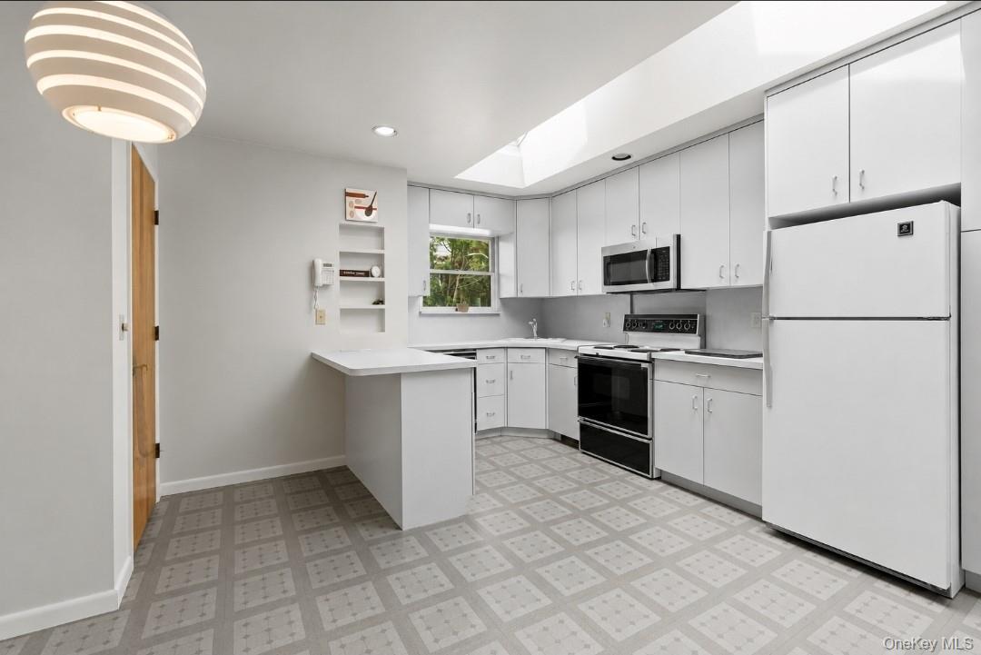 11 Dearborn Street New Rochelle, NY 10801 - Photo 7 of 30