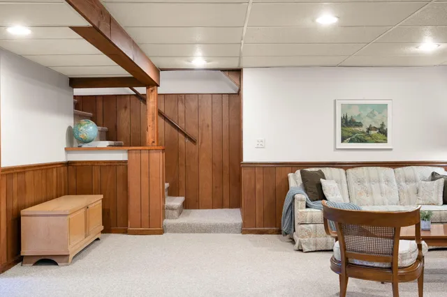 $450,000 | 8423 Harrison Avenue, Munster, IN 46321