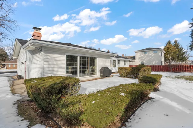 $450,000 | 8423 Harrison Avenue, Munster, IN 46321