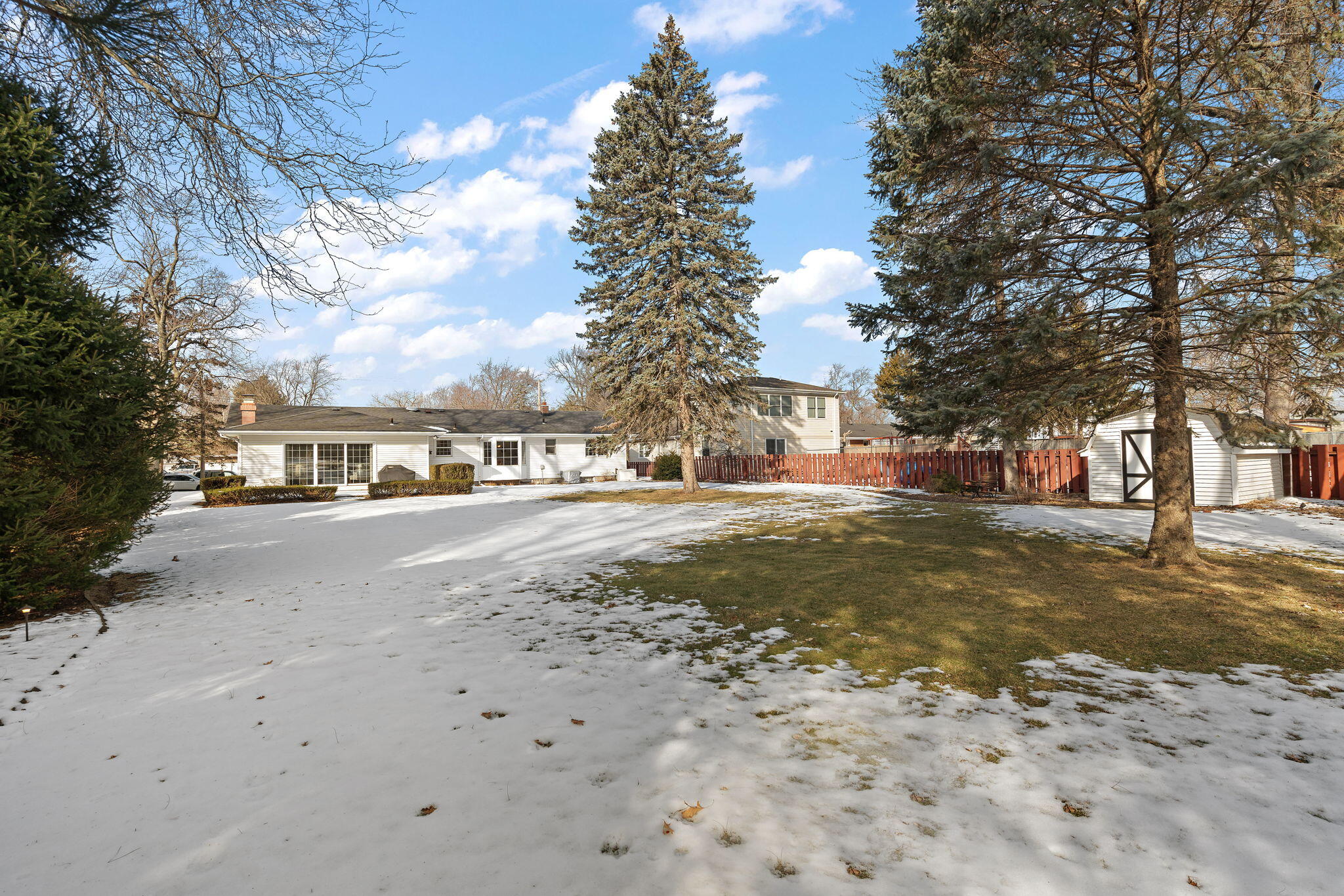 8423 Harrison Avenue Munster, IN 46321 - Photo 36 of 43 2048x1365