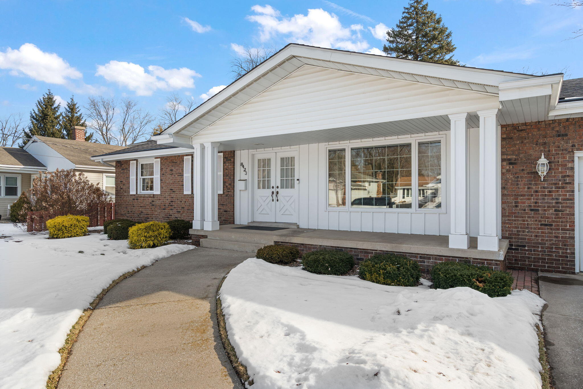 8423 Harrison Avenue Munster, IN 46321 - Photo 5 of 43 2048x1365