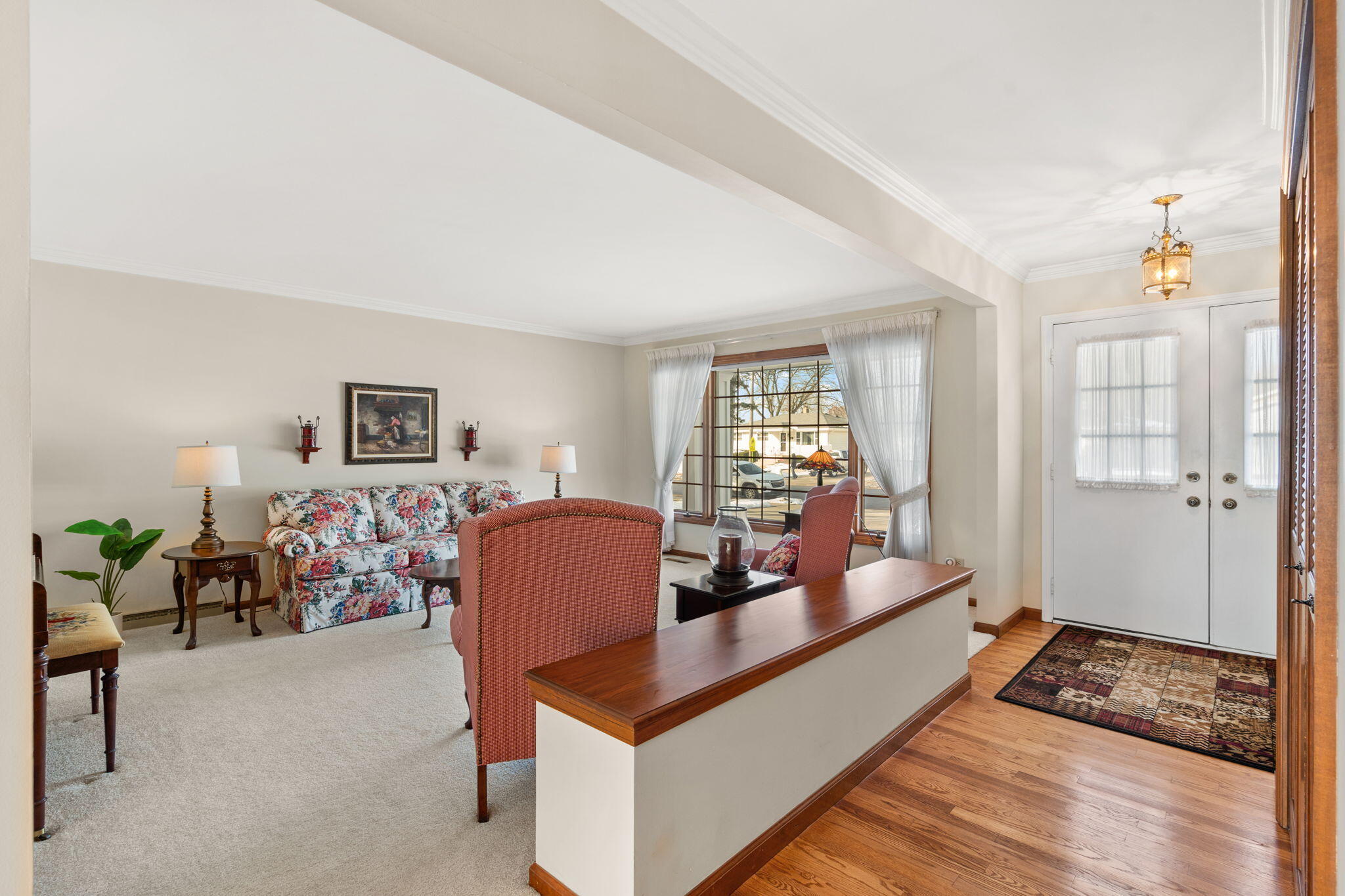 8423 Harrison Avenue Munster, IN 46321 - Photo 6 of 43 2048x1365