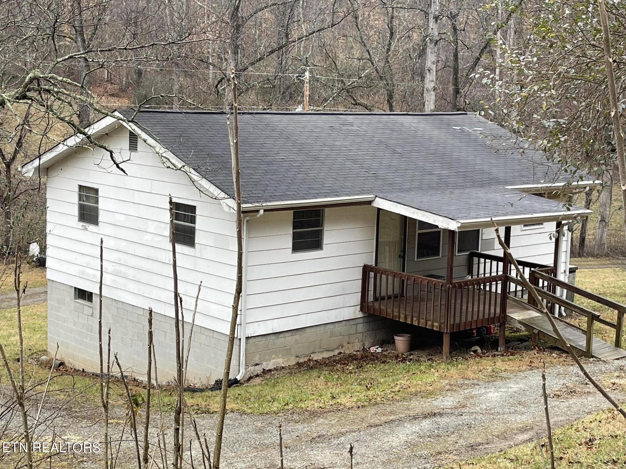 299 Shoun Hollow Road Jacksboro, TN 37757 - Photo 1 of 15 IMG_1154