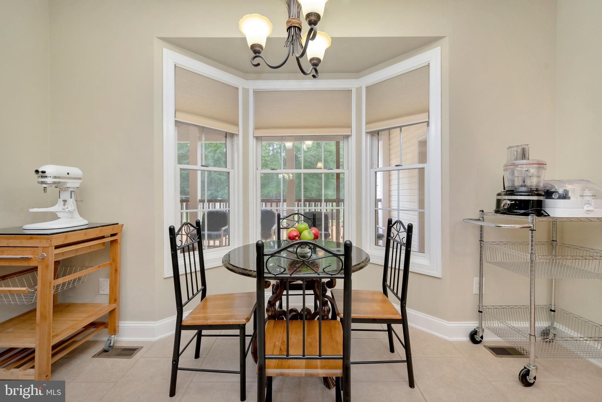 5800 Hickory Ridge Road Spotsylvania, VA 22551 - Photo 12 of 35 Breakfast Nook / Bay Window