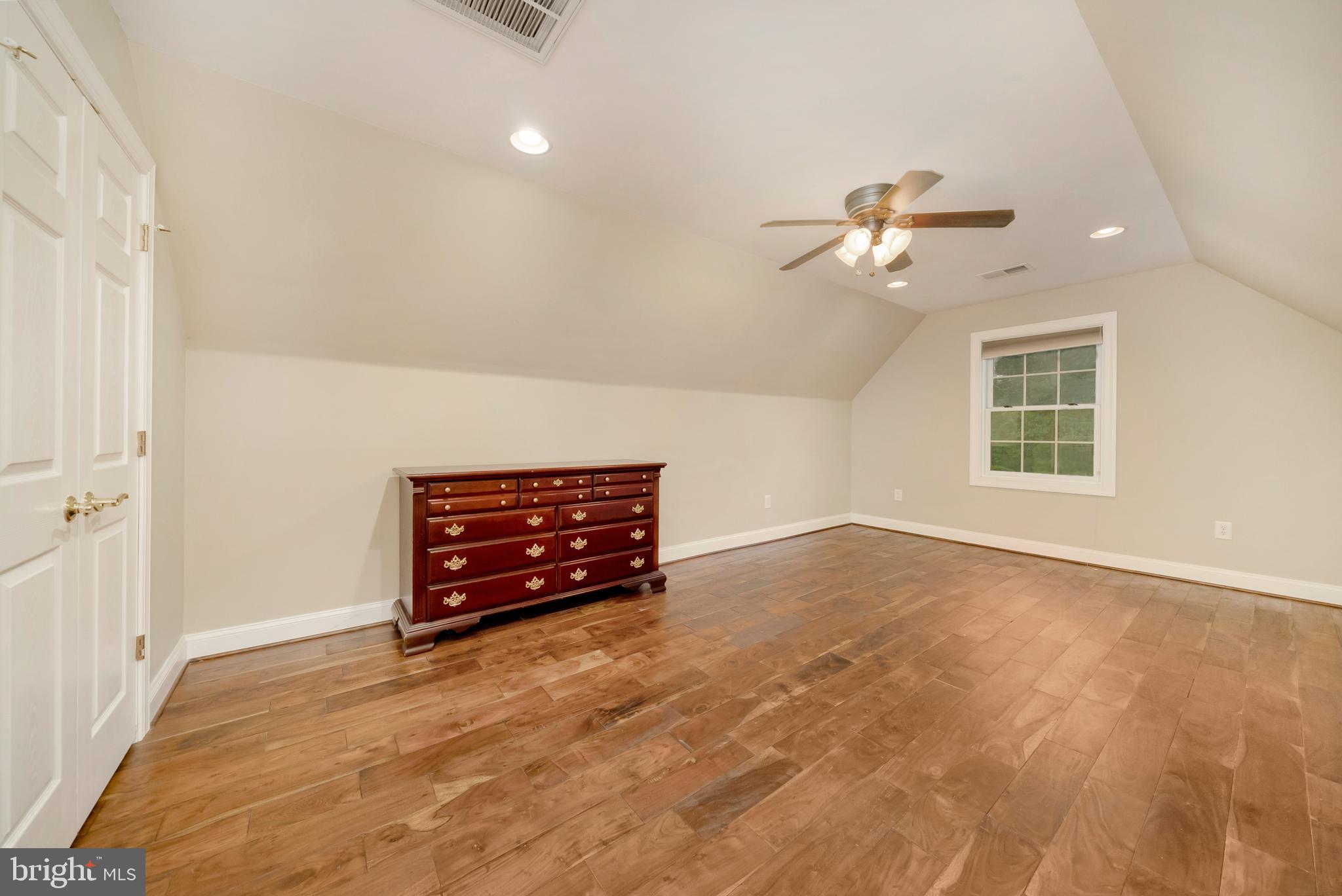 5800 Hickory Ridge Road Spotsylvania, VA 22551 - Photo 24 of 35 Enormous Bonus Room