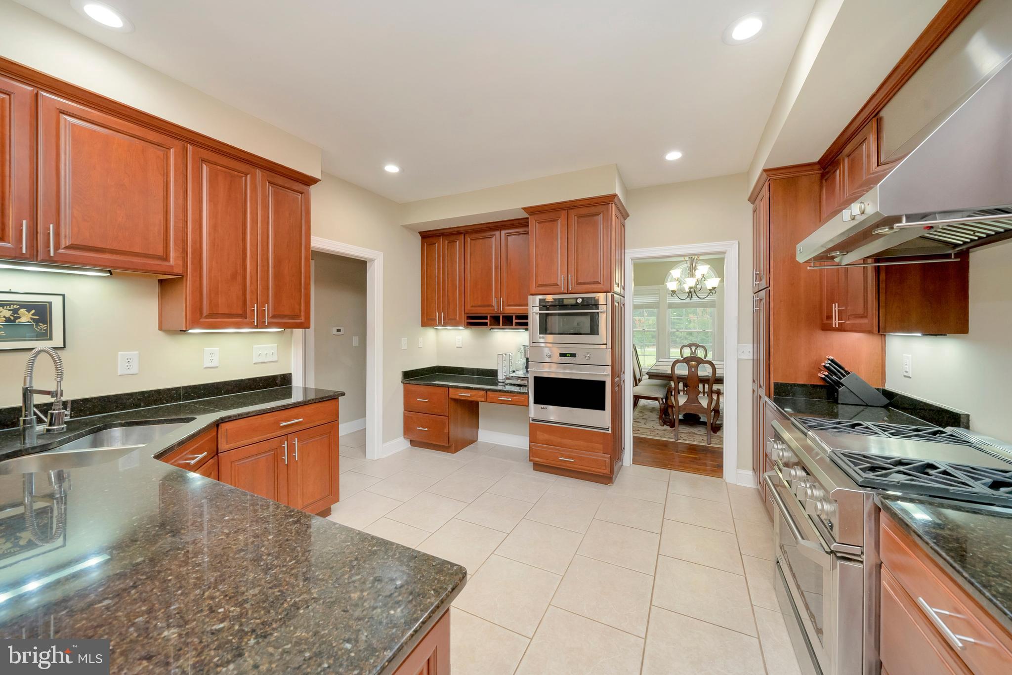 5800 Hickory Ridge Road Spotsylvania, VA 22551 - Photo 9 of 35 Gourmet Kitchen