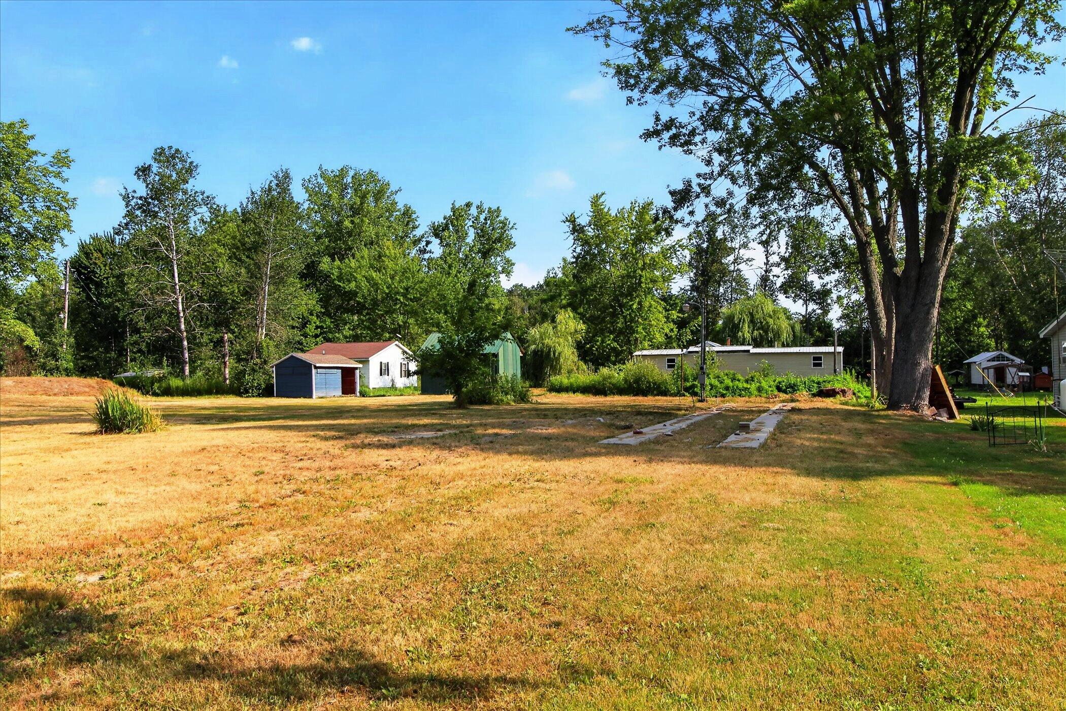 47-8048-17-Mile-Rd-Rodney-WindowStill