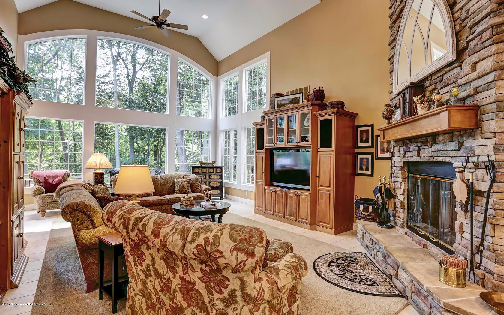 7 Willow Road Holmdel, NJ 07733 - Photo 11 of 33 Family Room
