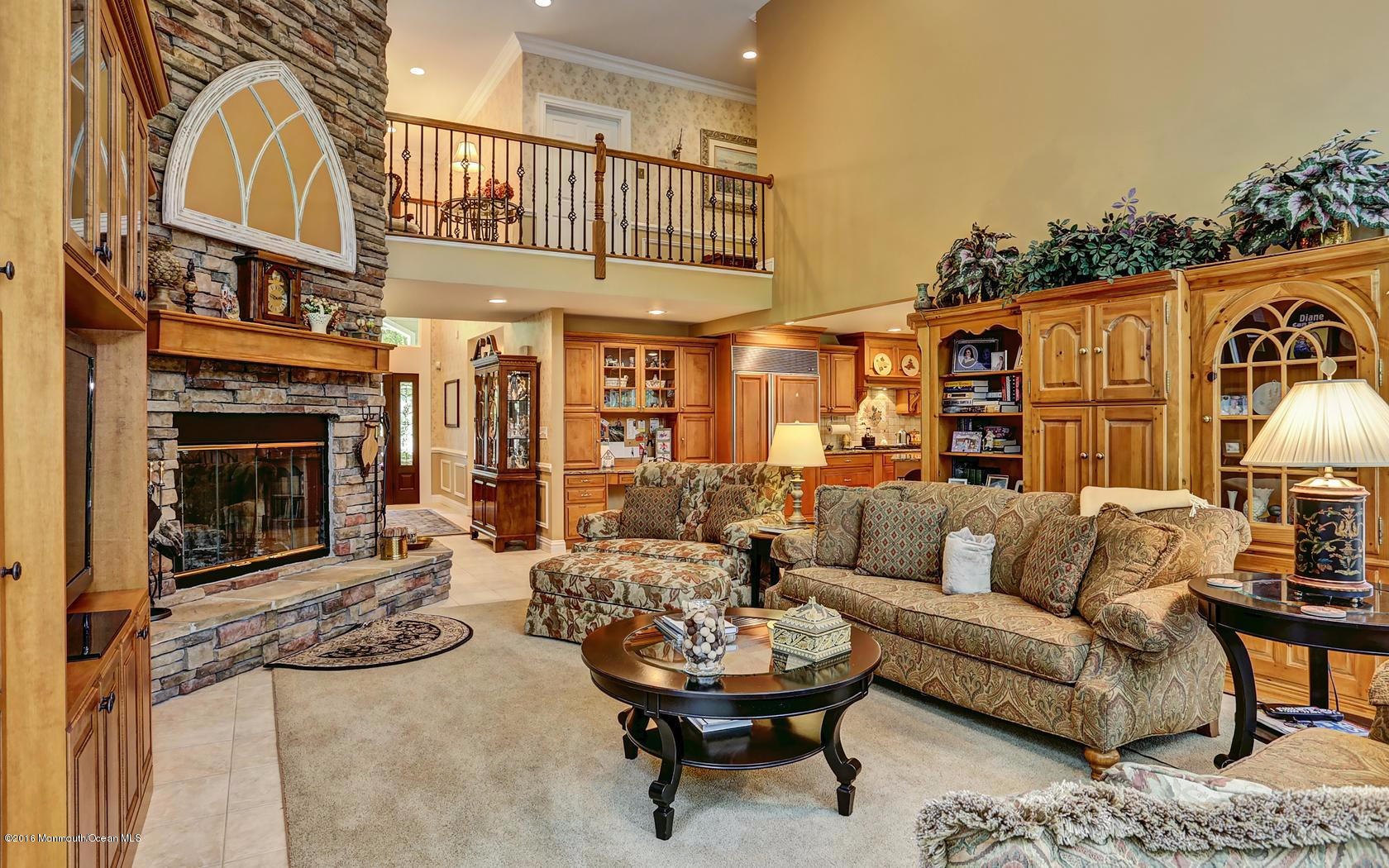 7 Willow Road Holmdel, NJ 07733 - Photo 12 of 33 Family Room (2)