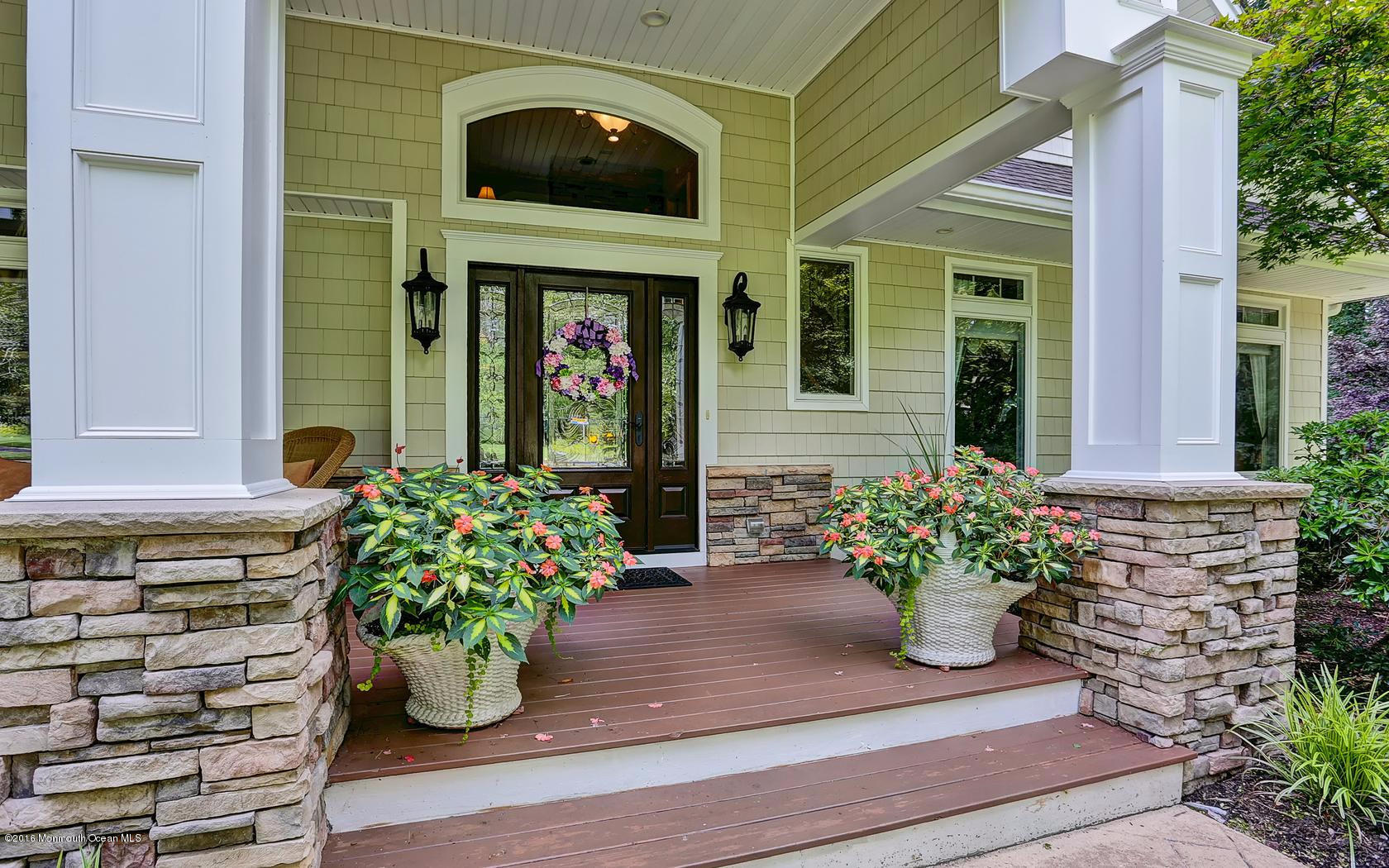 7 Willow Road Holmdel, NJ 07733 - Photo 3 of 33 Entrance