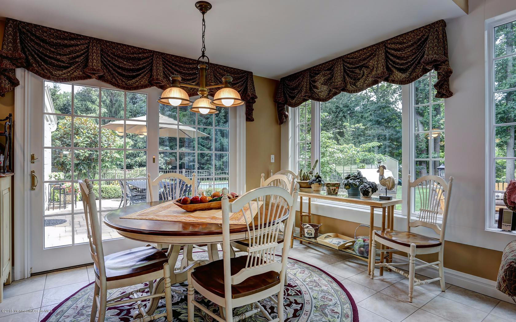7 Willow Road Holmdel, NJ 07733 - Photo 10 of 33 Breakfast Area