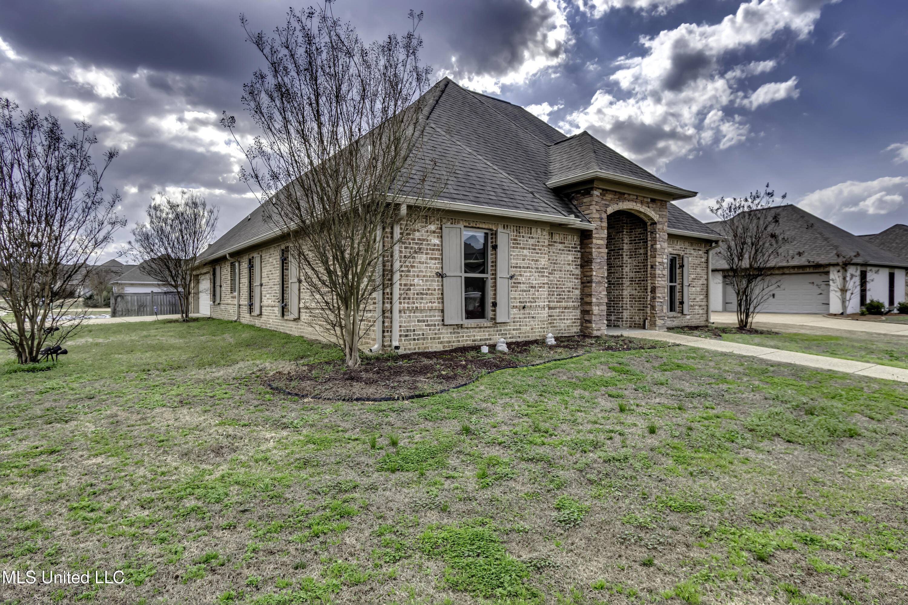 601 Emerald Court Brandon, MS 39047 - Photo 3 of 51 601 emerald--5