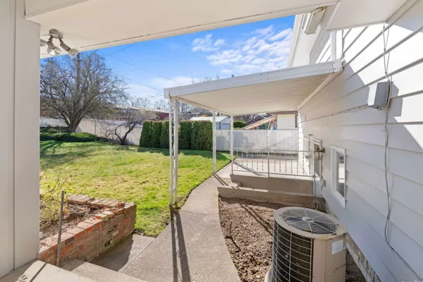 $439,900 | 5724 North Fleming Street, Spokane, WA 99205