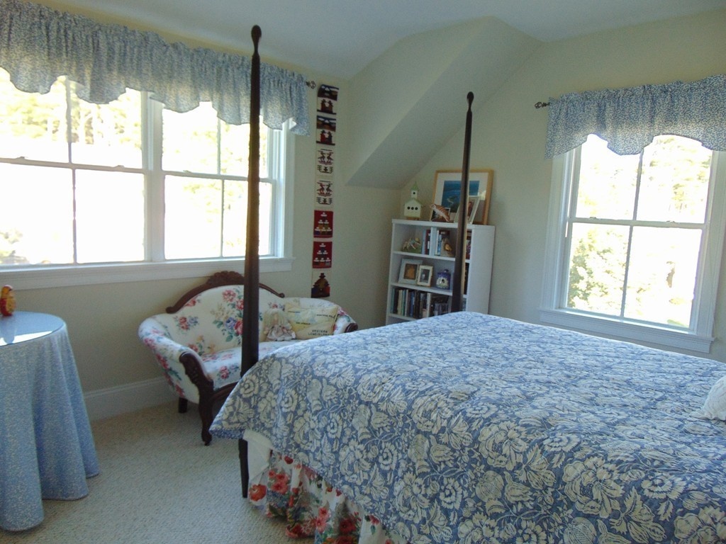 22 Hathaway Pond Circle, Unit 22 Rochester, MA 02770 - Photo 16 of 19 Gallery Image 16
