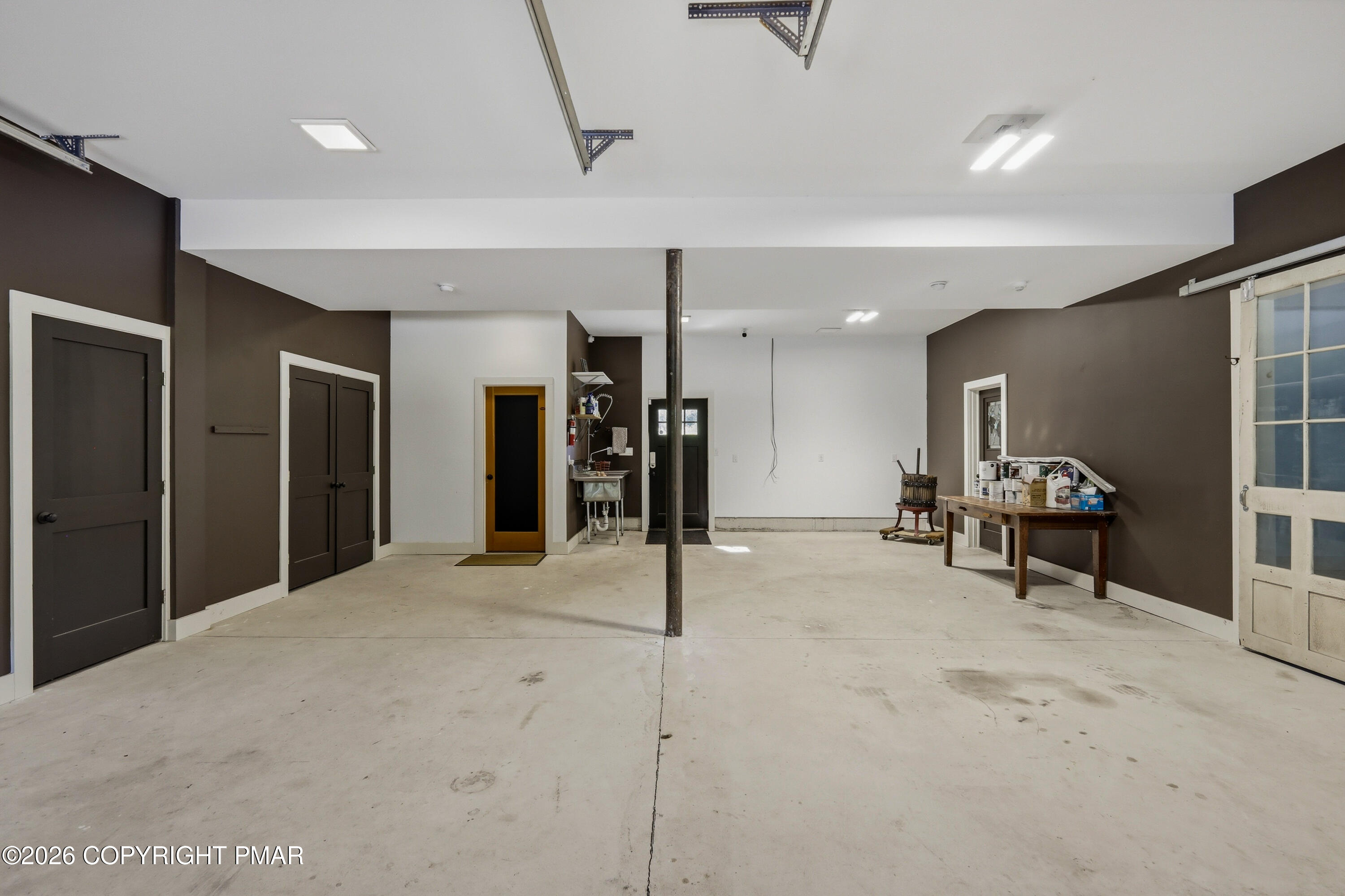2432 Rimrock Drive Stroudsburg, PA 18360 - Photo 79 of 102 66-Photo-65