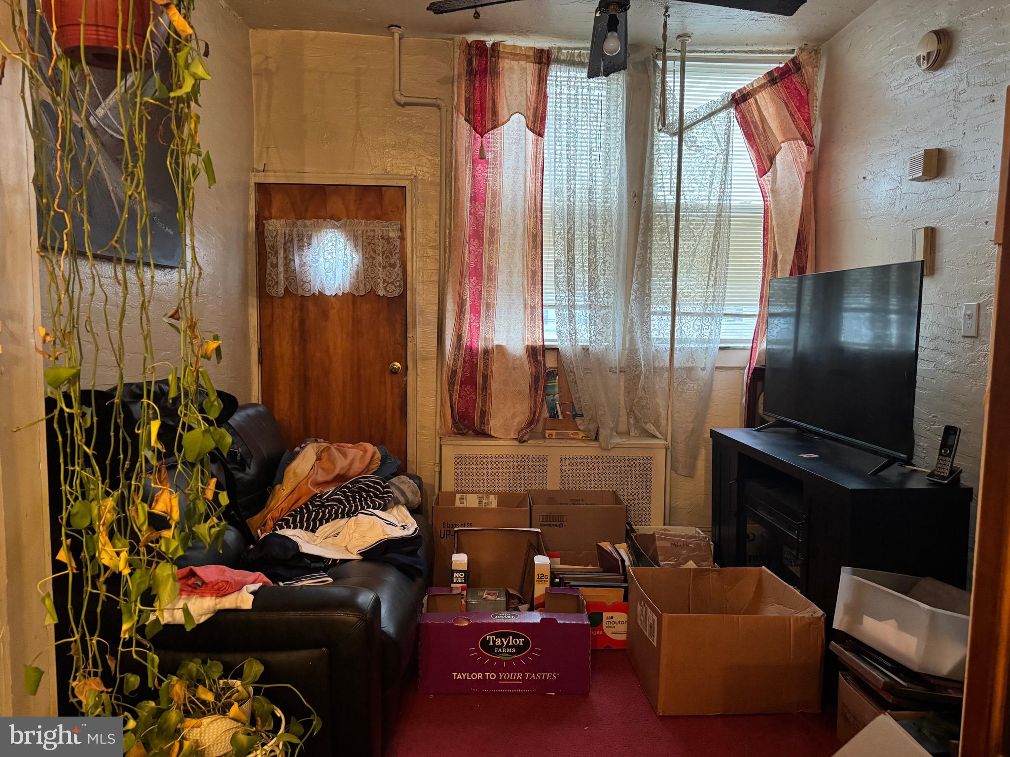 439 Delafield Place Northwest Washington, DC 20011 - Photo 6 of 23