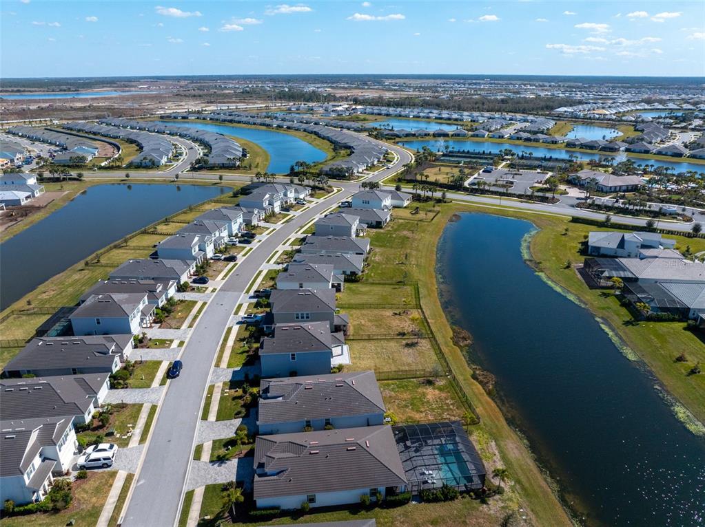 17828 Gulf Ranch Place Bradenton, FL 34211 - Photo 2 of 46