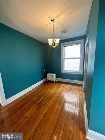 $2,995 | 809 1/2 King Street, Unit 3, Alexandria, VA 22314