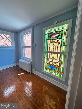 $2,995 | 809 1/2 King Street, Unit 3, Alexandria, VA 22314