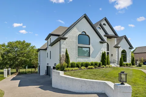 $2,249,000 | 9616 Deer Track Court, Brentwood, TN 37027
