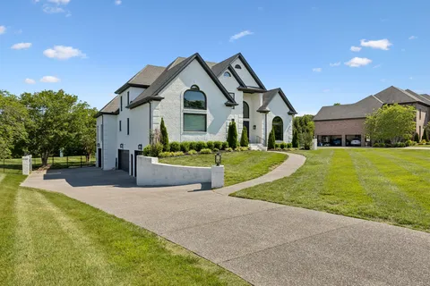 $2,249,000 | 9616 Deer Track Court, Brentwood, TN 37027