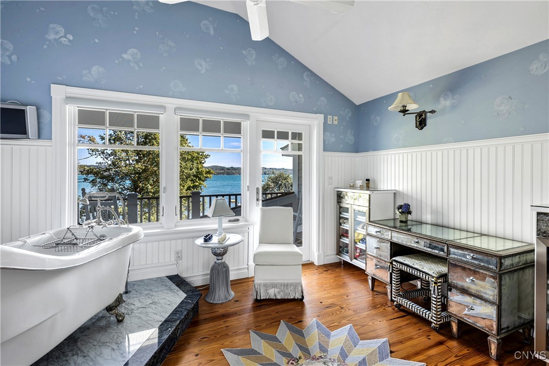 1818 West Lake Road Skaneateles, NY 13152 - Photo 32 of 48 Primary Dressing Room