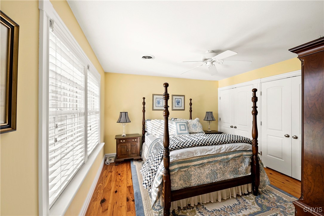 1818 West Lake Road Skaneateles, NY 13152 - Photo 33 of 48 Guest Room