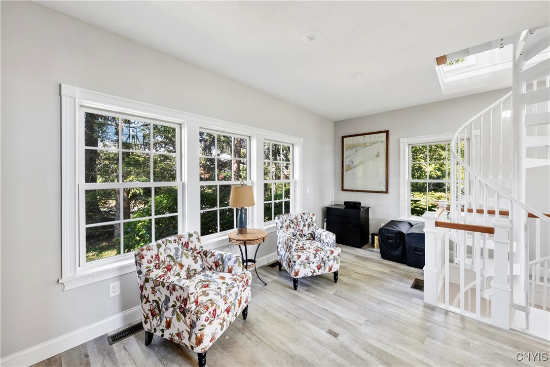 1818 West Lake Road Skaneateles, NY 13152 - Photo 46 of 48 Pine Cottage sitting area