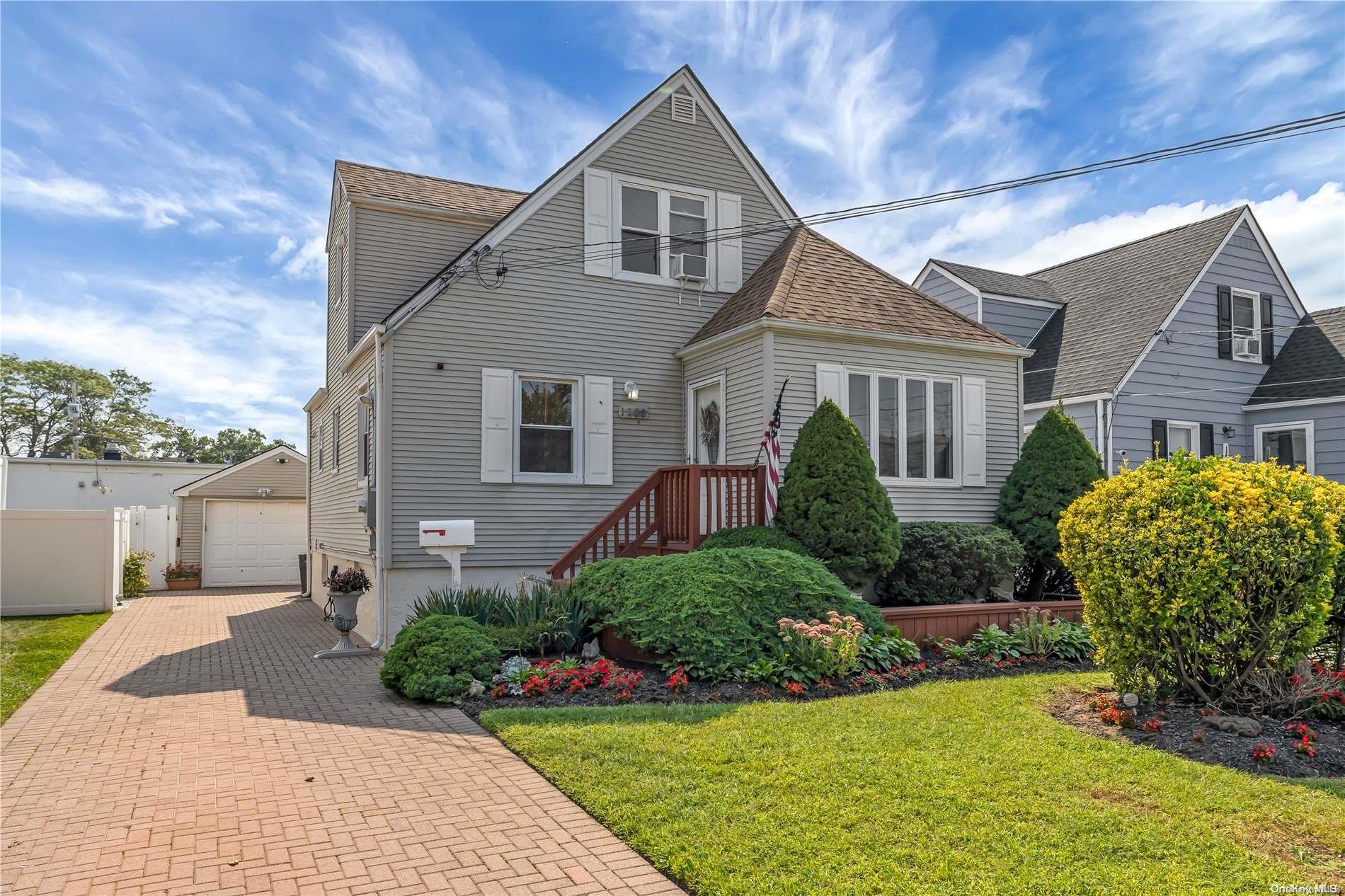 1708 Westmoreland Road Merrick, NY 11566 - Photo 1 of 1