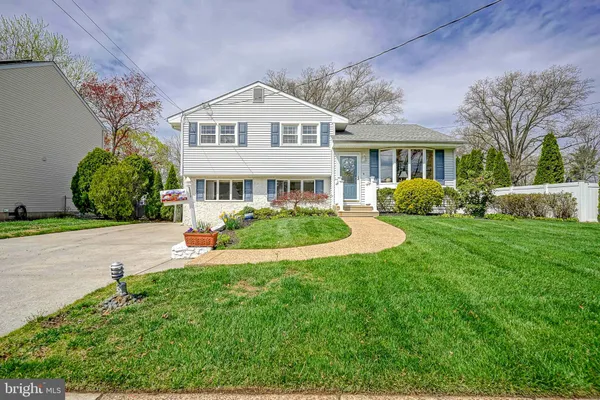 $375,000 | 11 Cherry Lane, West Deptford, NJ 08096