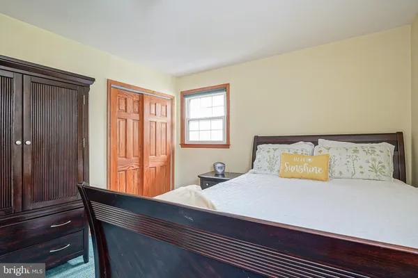 $375,000 | 11 Cherry Lane, West Deptford, NJ 08096